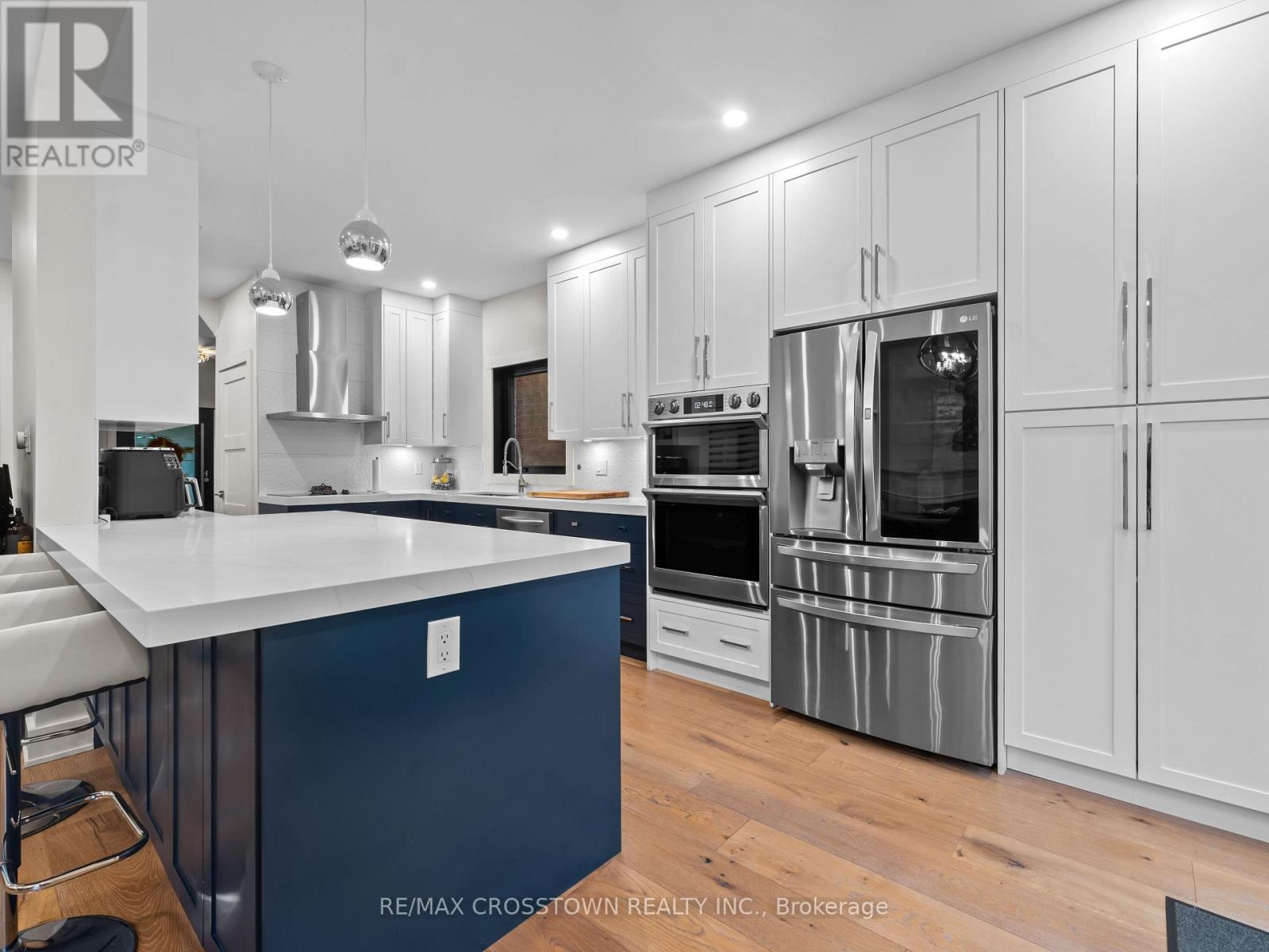 109 Golden Gate Circle, Vaughan, Ontario  L4H 1N6 - Photo 9 - N12943930