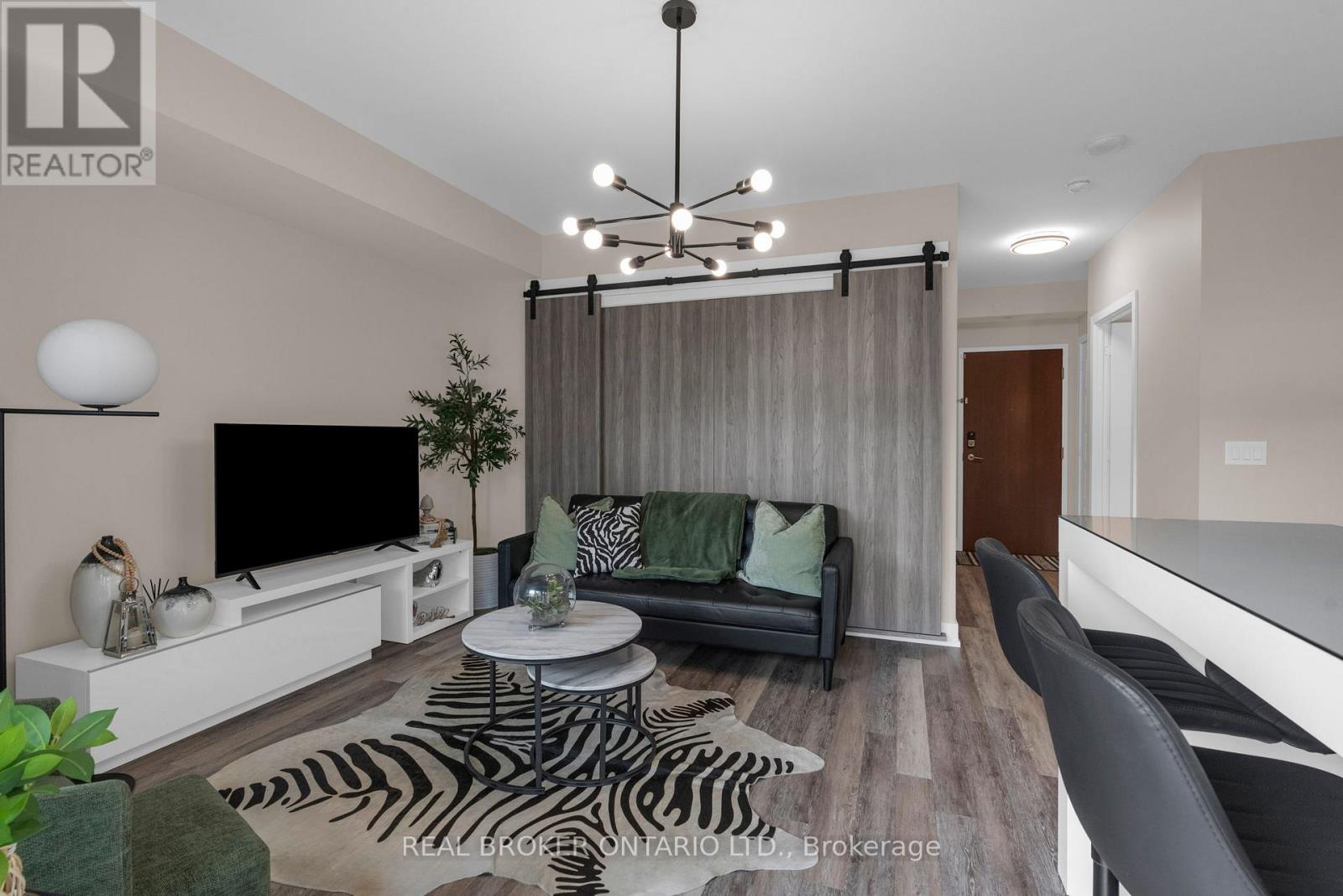 A303 - 241 Sea Ray Avenue, Innisfil, Ontario  L9S 2P7 - Photo 11 - N12943948