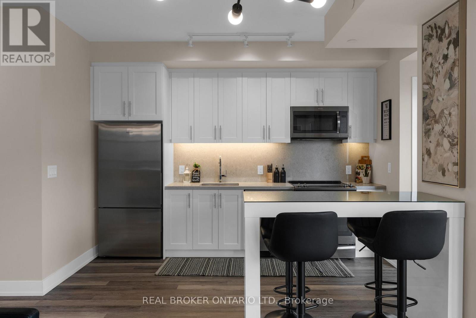 A303 - 241 Sea Ray Avenue, Innisfil, Ontario  L9S 2P7 - Photo 12 - N12943948