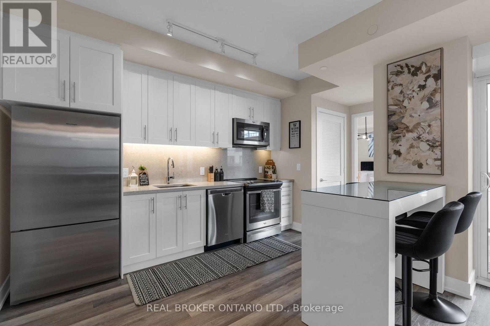 A303 - 241 Sea Ray Avenue, Innisfil, Ontario  L9S 2P7 - Photo 13 - N12943948