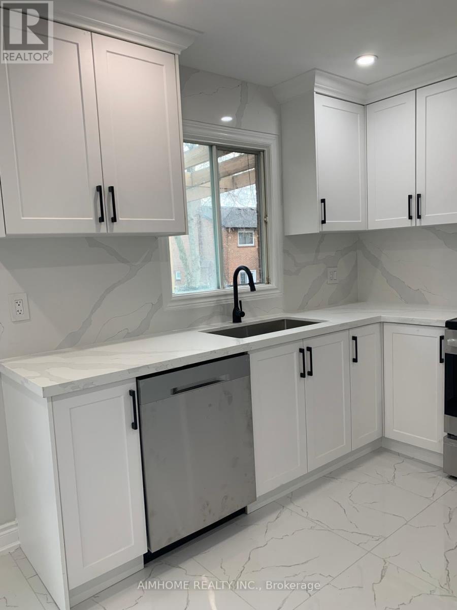 31 Timbermill Crescent, Markham, Ontario  L3P 6W8 - Photo 2 - N12944006