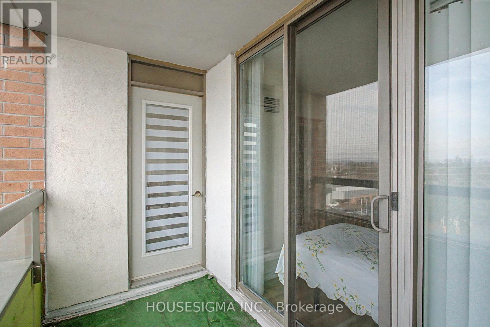 711 - 9 Northern Hts Drive, Richmond Hill, Ontario  L4B 4M5 - Photo 19 - N12944074