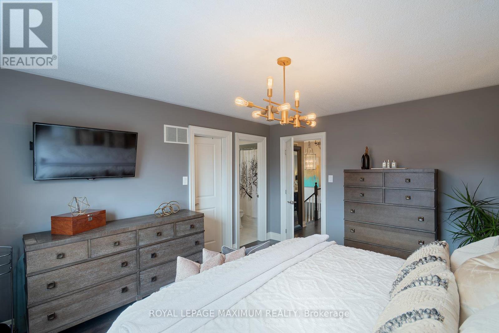 33 La Neve Avenue, Vaughan, Ontario  L4H 1M4 - Photo 24 - N12944082