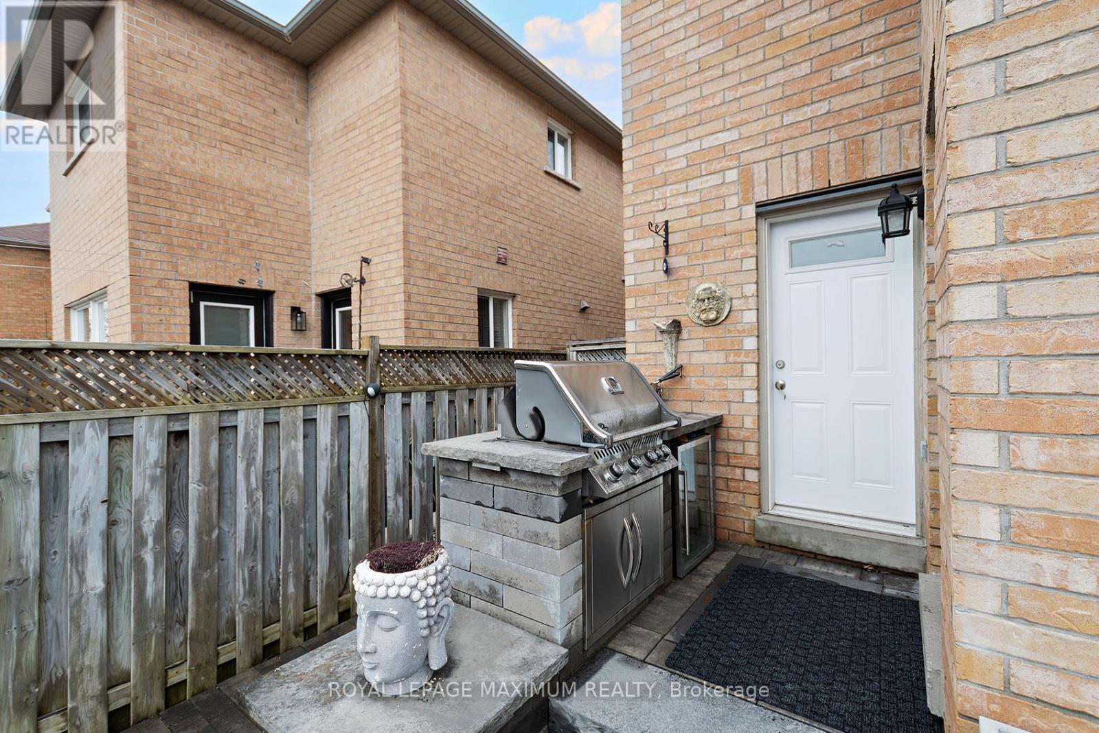 33 La Neve Avenue, Vaughan, Ontario  L4H 1M4 - Photo 41 - N12944082