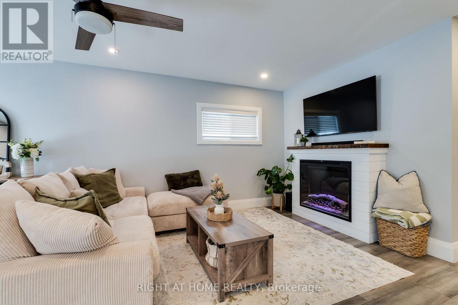 54 Blue Jay Boulevard, Georgina, Ontario  L0E 1N0 - Photo 16 - N12944102