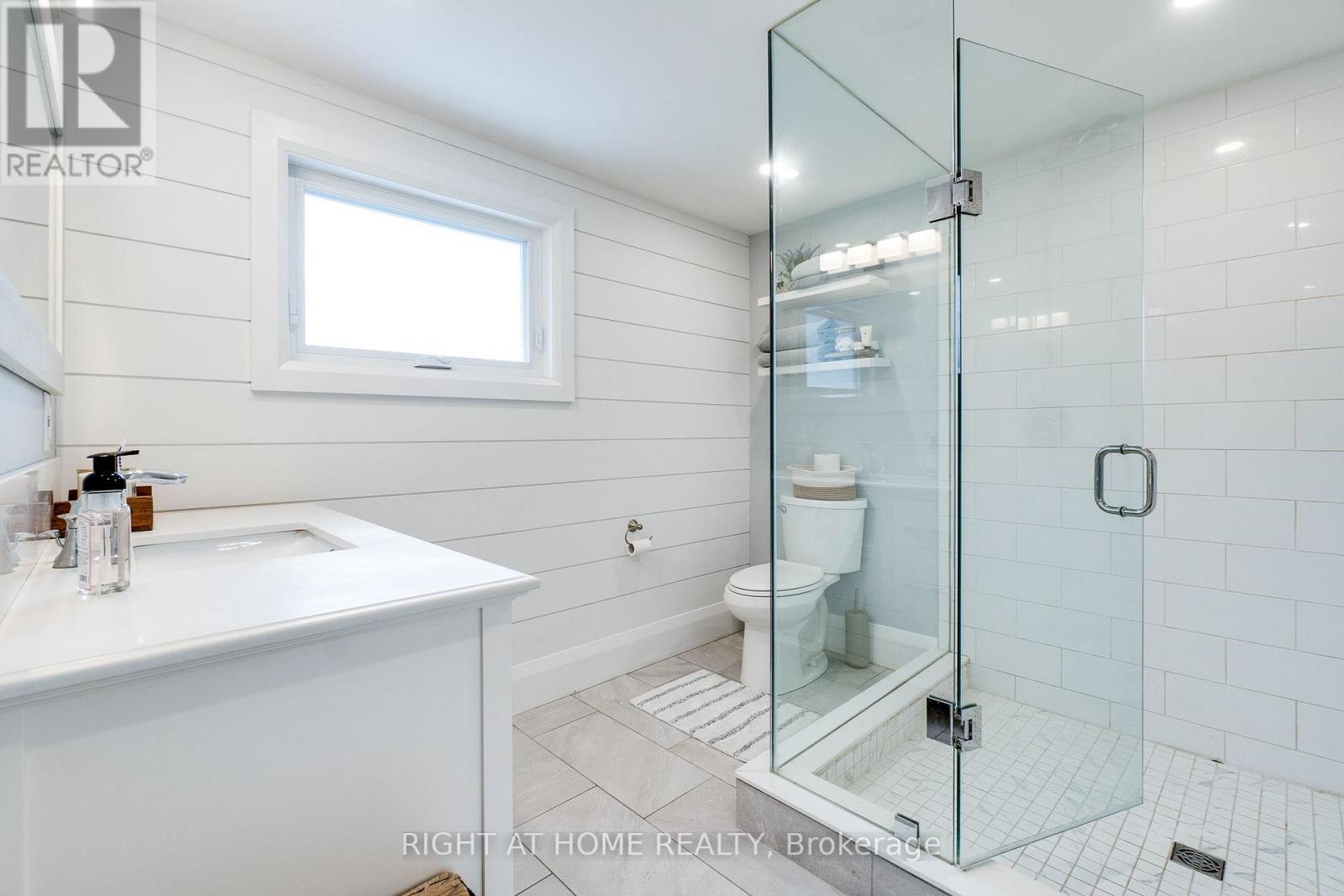 54 Blue Jay Boulevard, Georgina, Ontario  L0E 1N0 - Photo 26 - N12944102