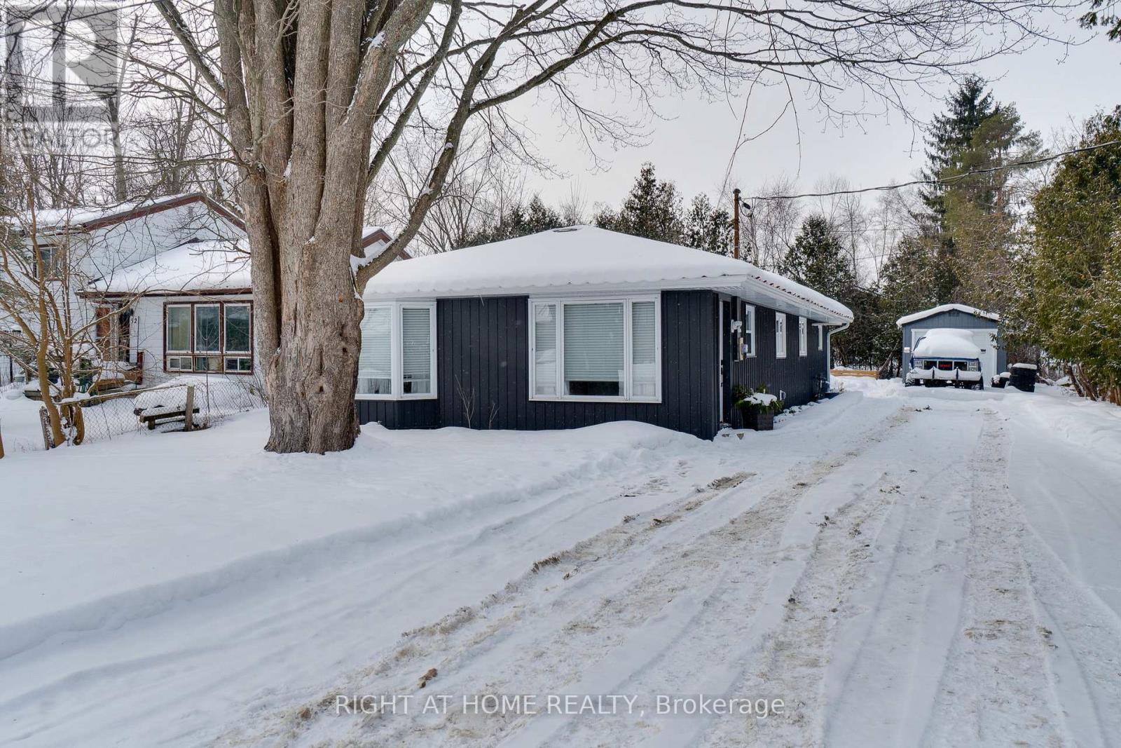 54 Blue Jay Boulevard, Georgina, Ontario  L0E 1N0 - Photo 5 - N12944102