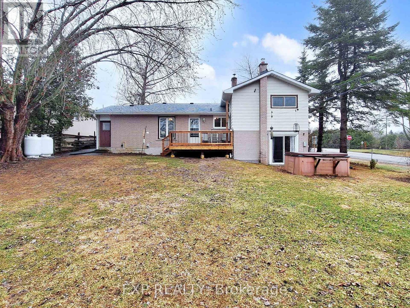 10384 Ravenshoe Road, Georgina, Ontario  L0C 1L0 - Photo 34 - N12944136