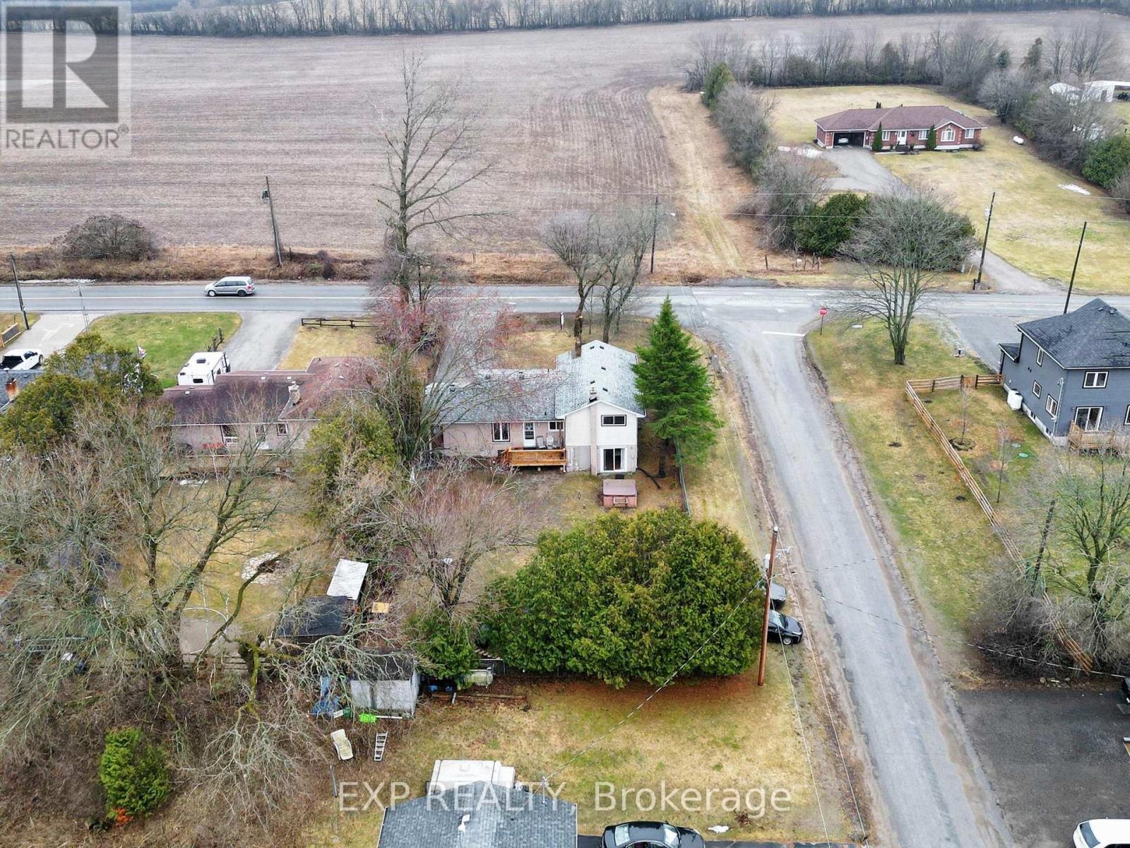 10384 Ravenshoe Road, Georgina, Ontario  L0C 1L0 - Photo 43 - N12944136