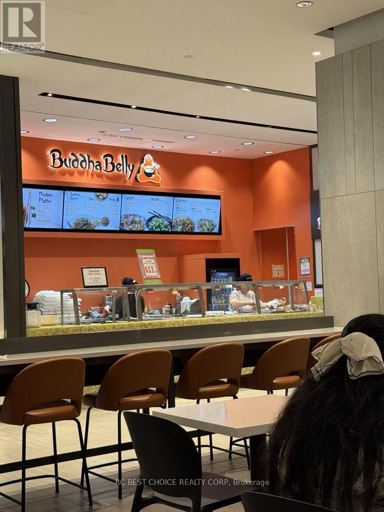 200 Front Street W, Toronto, Ontario M5V 3K2 - Photo 3 - C12450437