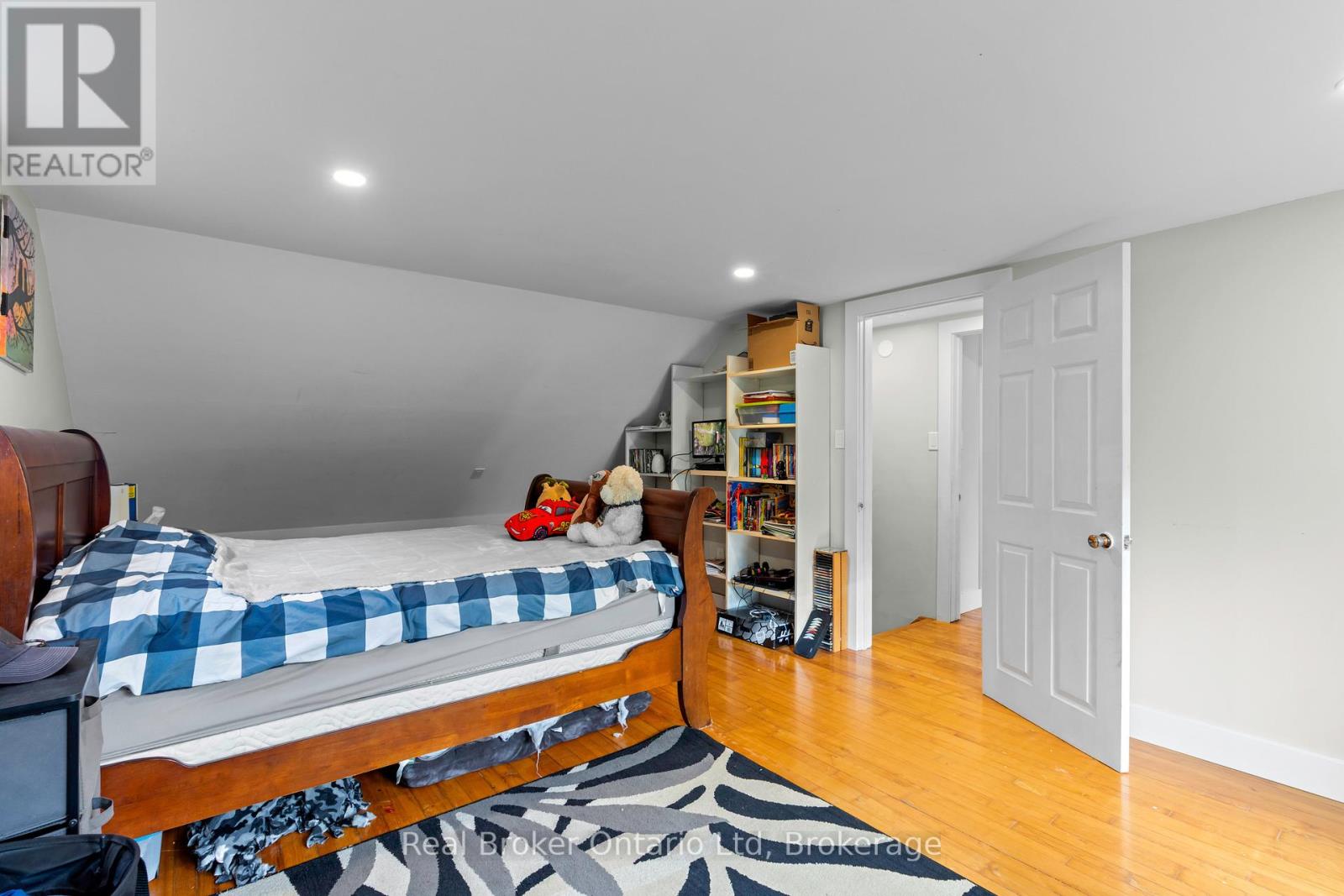 362129 16 Concession, Georgian Bluffs, Ontario  N0H 1P0 - Photo 22 - X12943328