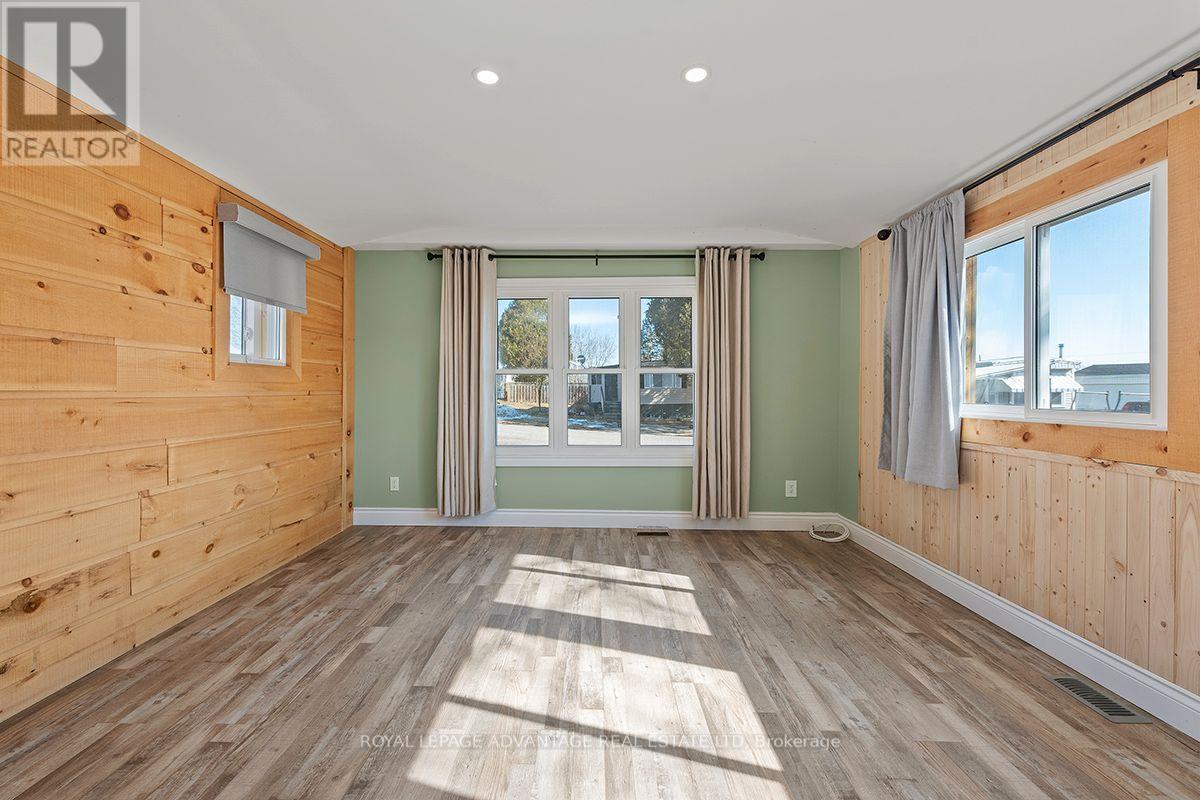 15 Kavanagh Drive Kavanagh Drive S, Rideau Lakes, Ontario  K7A 4S5 - Photo 2 - X12920972