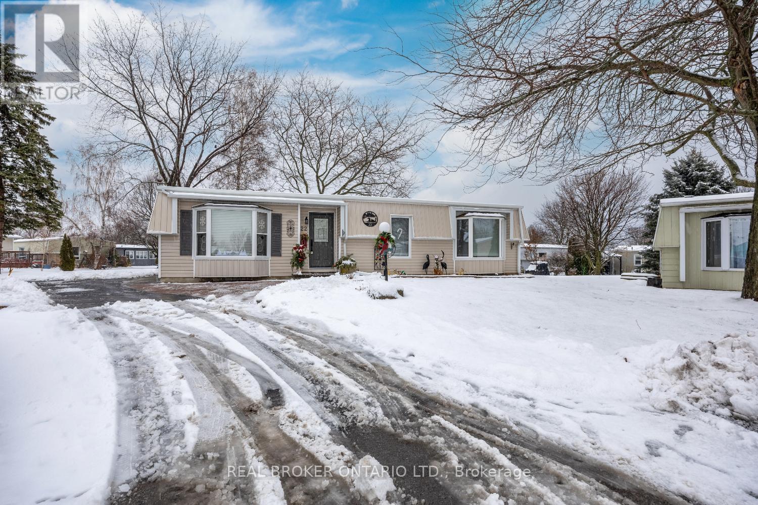 22 CHAMPLAIN COURT, Clarington, Ontario