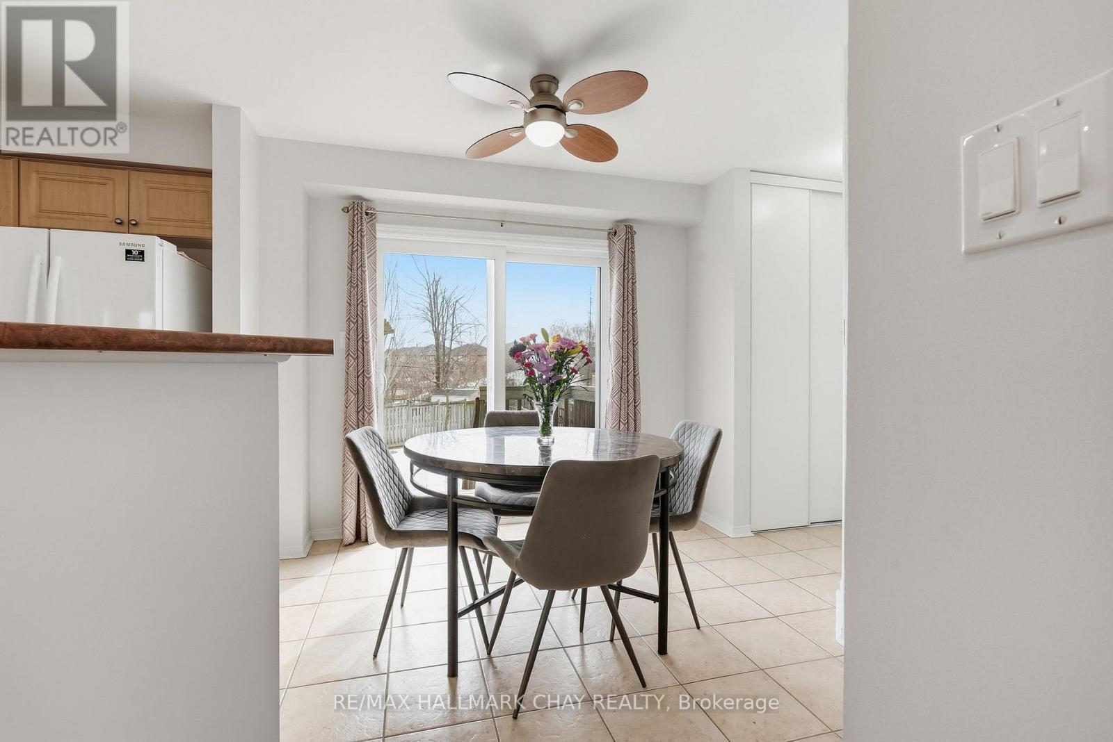 127 Trevino Circle, Barrie, Ontario  L4M 6T8 - Photo 10 - S12943852