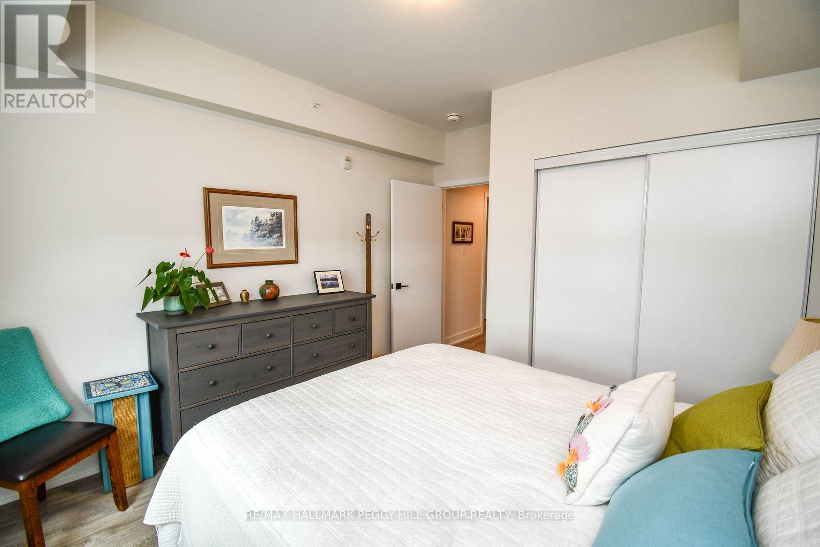 606 - 5 Chef Lane, Barrie, Ontario  L9J 0J8 - Photo 14 - S12944038