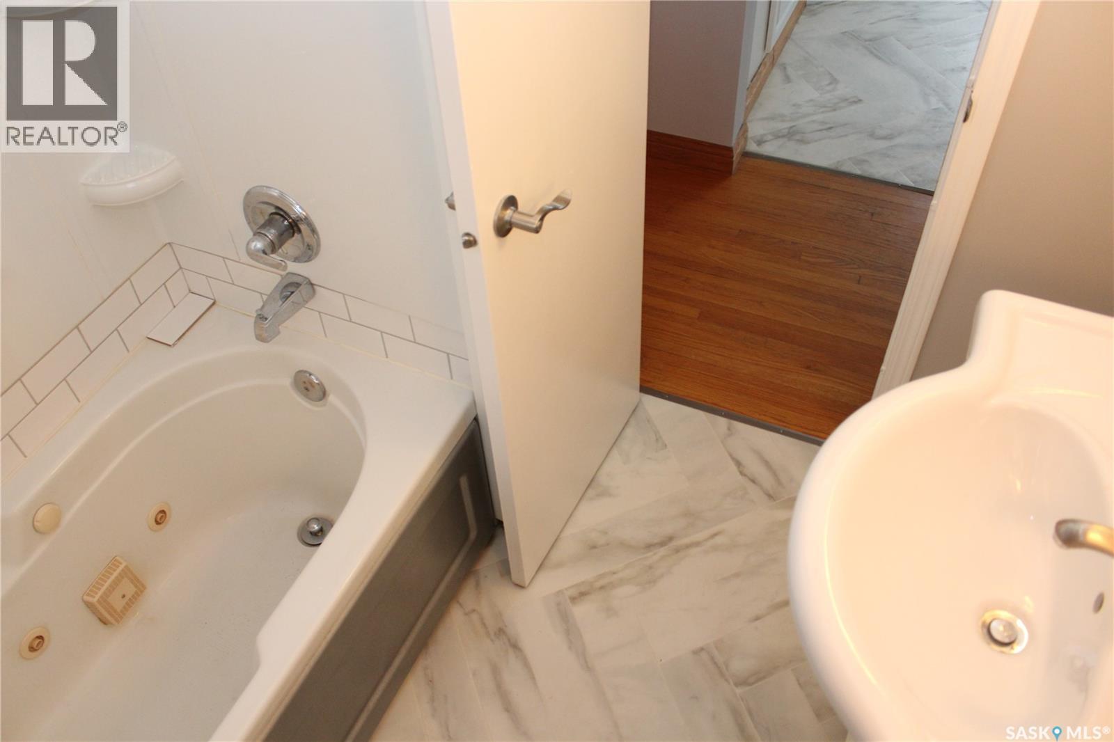 2754 Mcara Street, Regina, Saskatchewan  S4N 2X1 - Photo 17 - SK031705