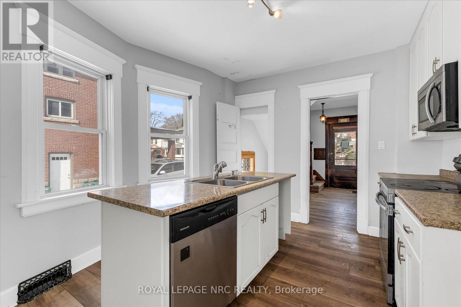 4878 Stamford Street, Niagara Falls, Ontario  L2E 1M1 - Photo 15 - X12833418