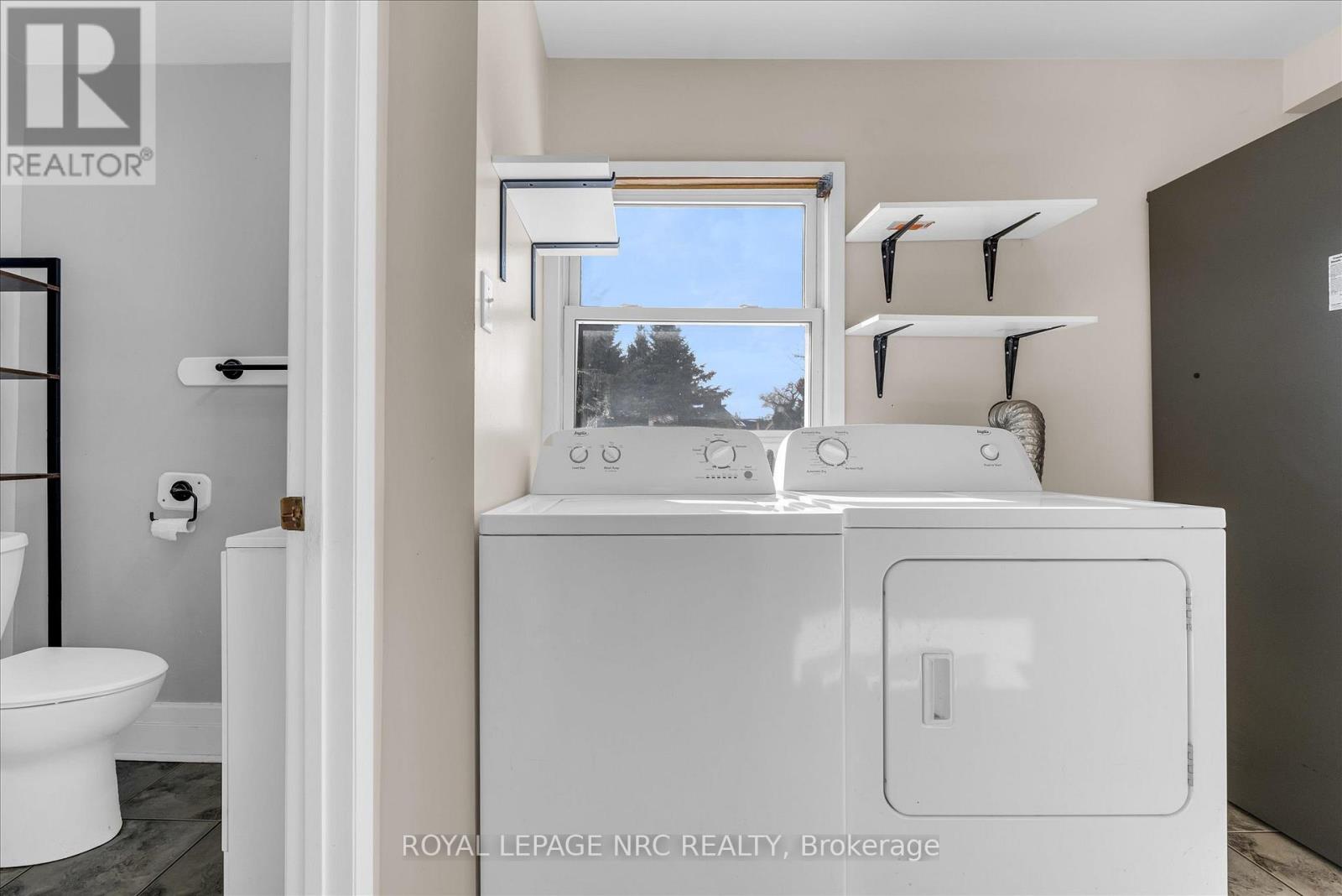 4878 Stamford Street, Niagara Falls, Ontario  L2E 1M1 - Photo 18 - X12833418