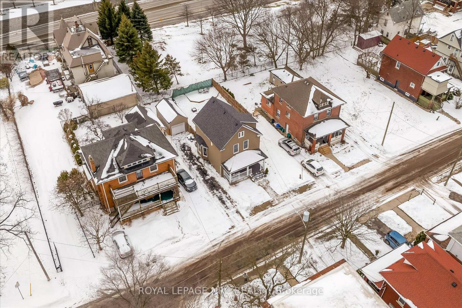 4878 Stamford Street, Niagara Falls, Ontario  L2E 1M1 - Photo 44 - X12833418