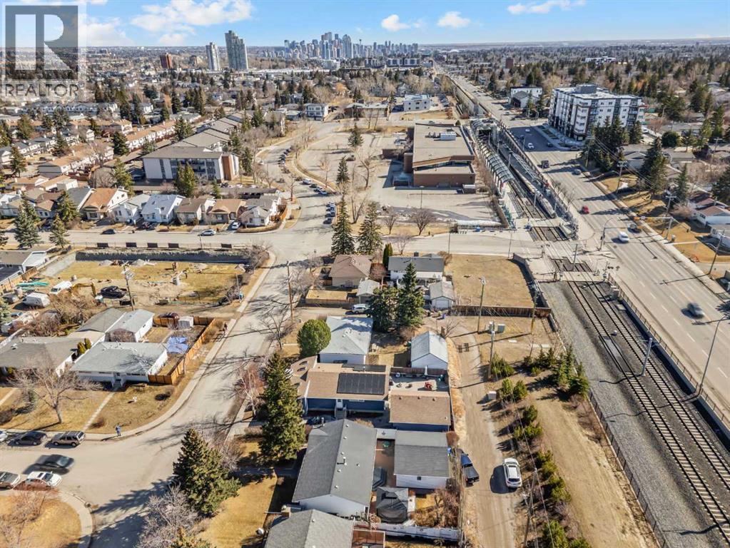 379 Westwood Drive Sw, Calgary, Alberta  T3C 2W5 - Photo 46 - A2291270