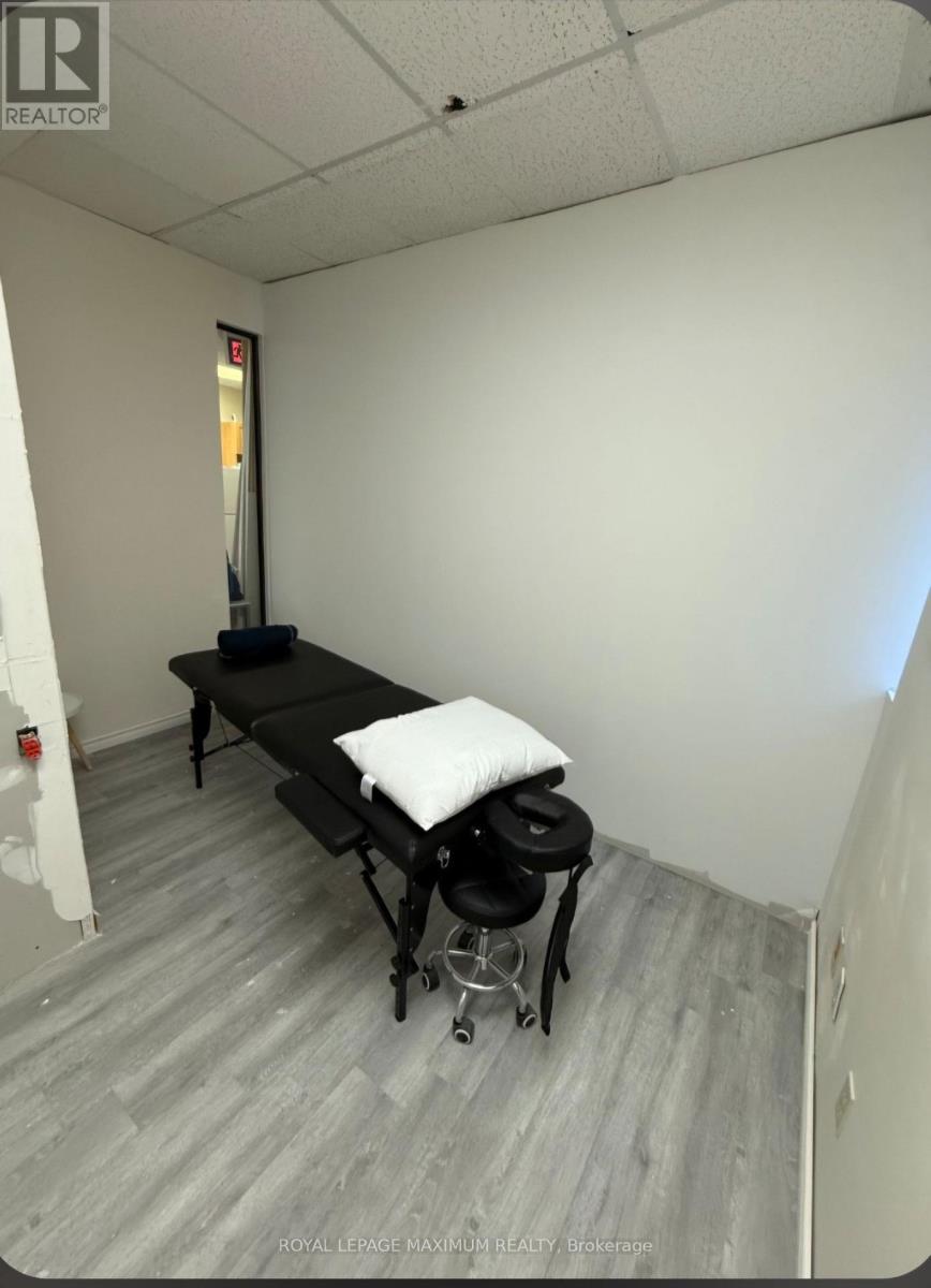 C10 - 4220 Steeles Avenue W, Vaughan, Ontario  L4L 3S8 - Photo 29 - N12806302