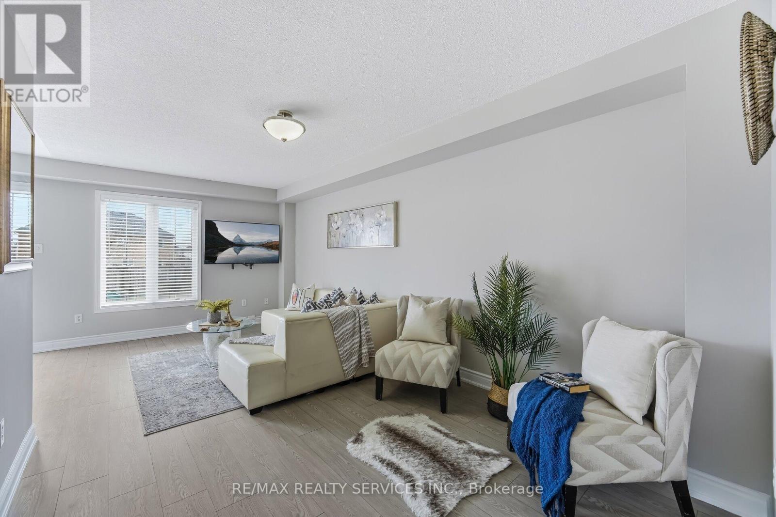 20 Mossgrove Crescent, Brampton, Ontario  L7A 1R1 - Photo 15 - W12943856