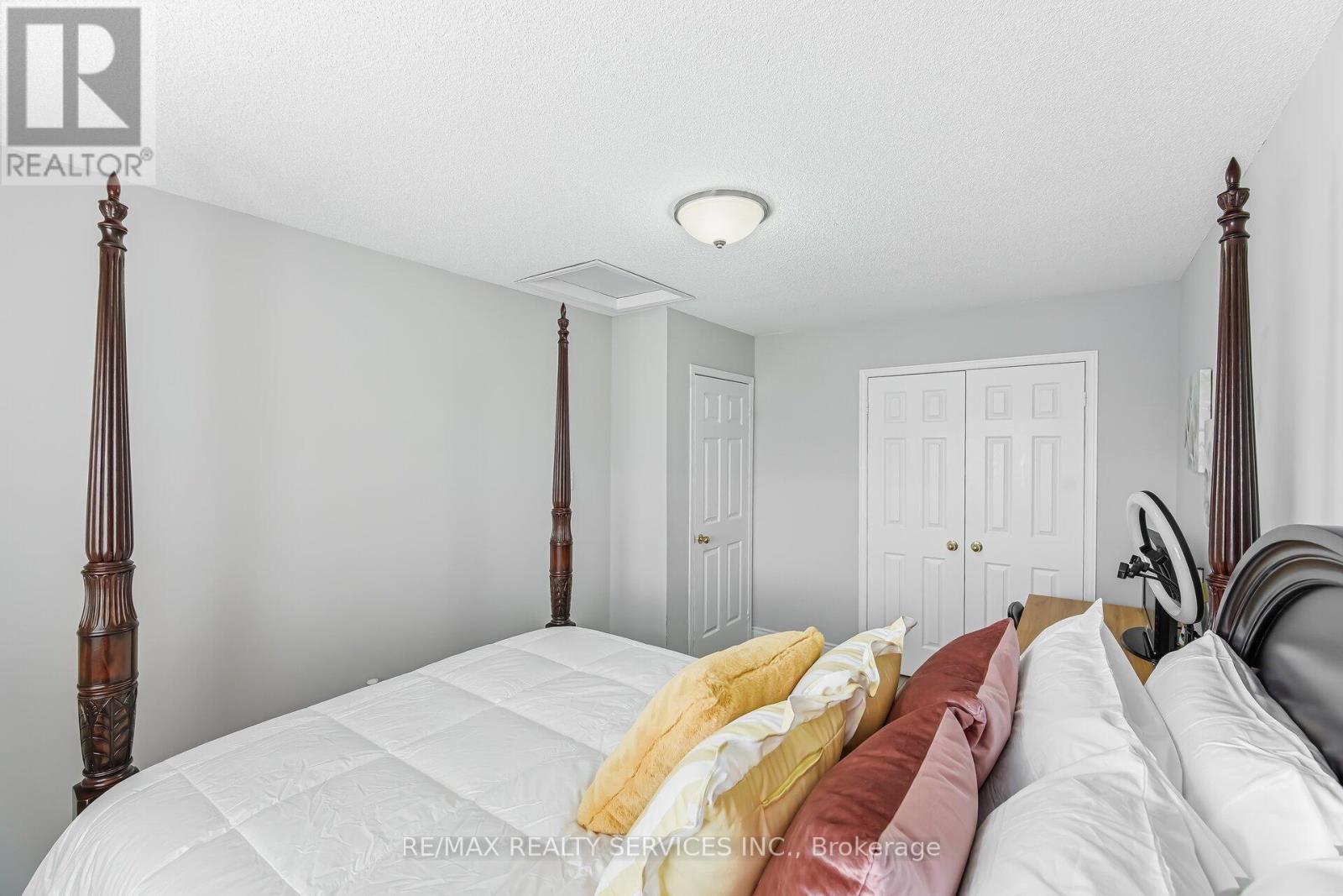 20 Mossgrove Crescent, Brampton, Ontario  L7A 1R1 - Photo 29 - W12943856