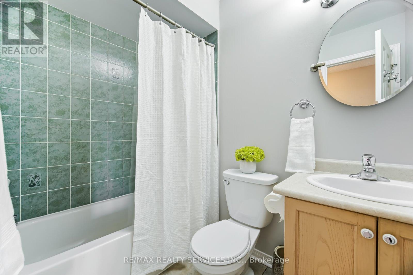 20 Mossgrove Crescent, Brampton, Ontario  L7A 1R1 - Photo 32 - W12943856