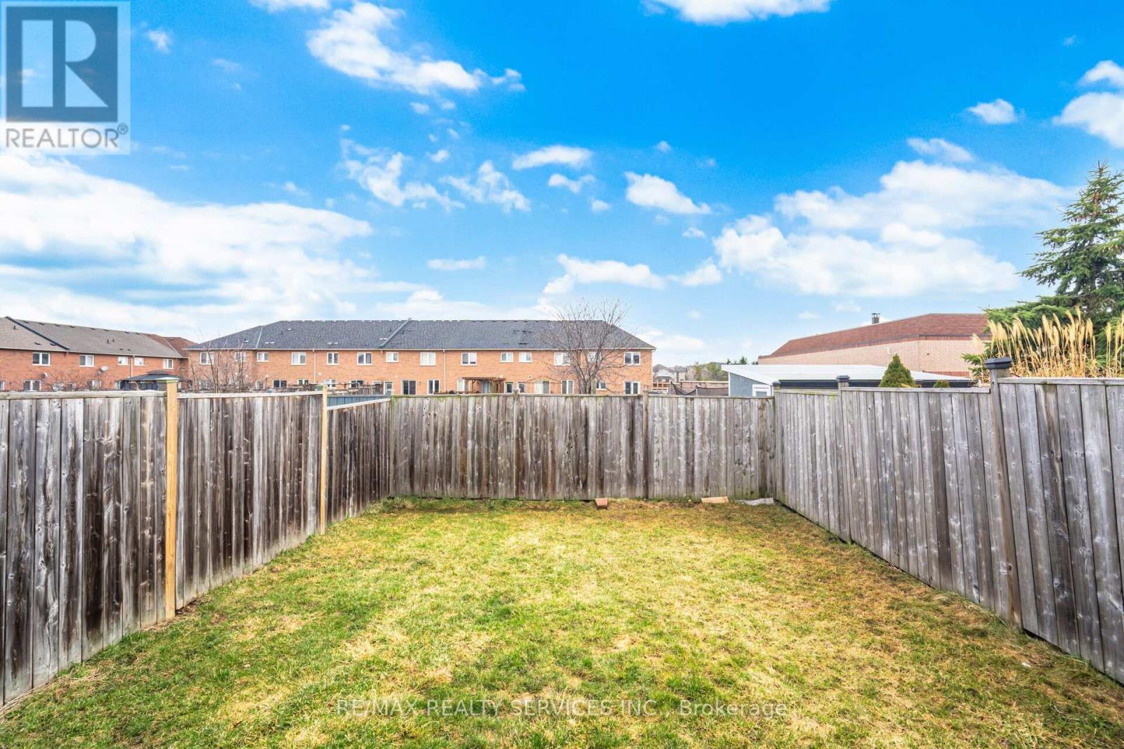 20 Mossgrove Crescent, Brampton, Ontario  L7A 1R1 - Photo 35 - W12943856