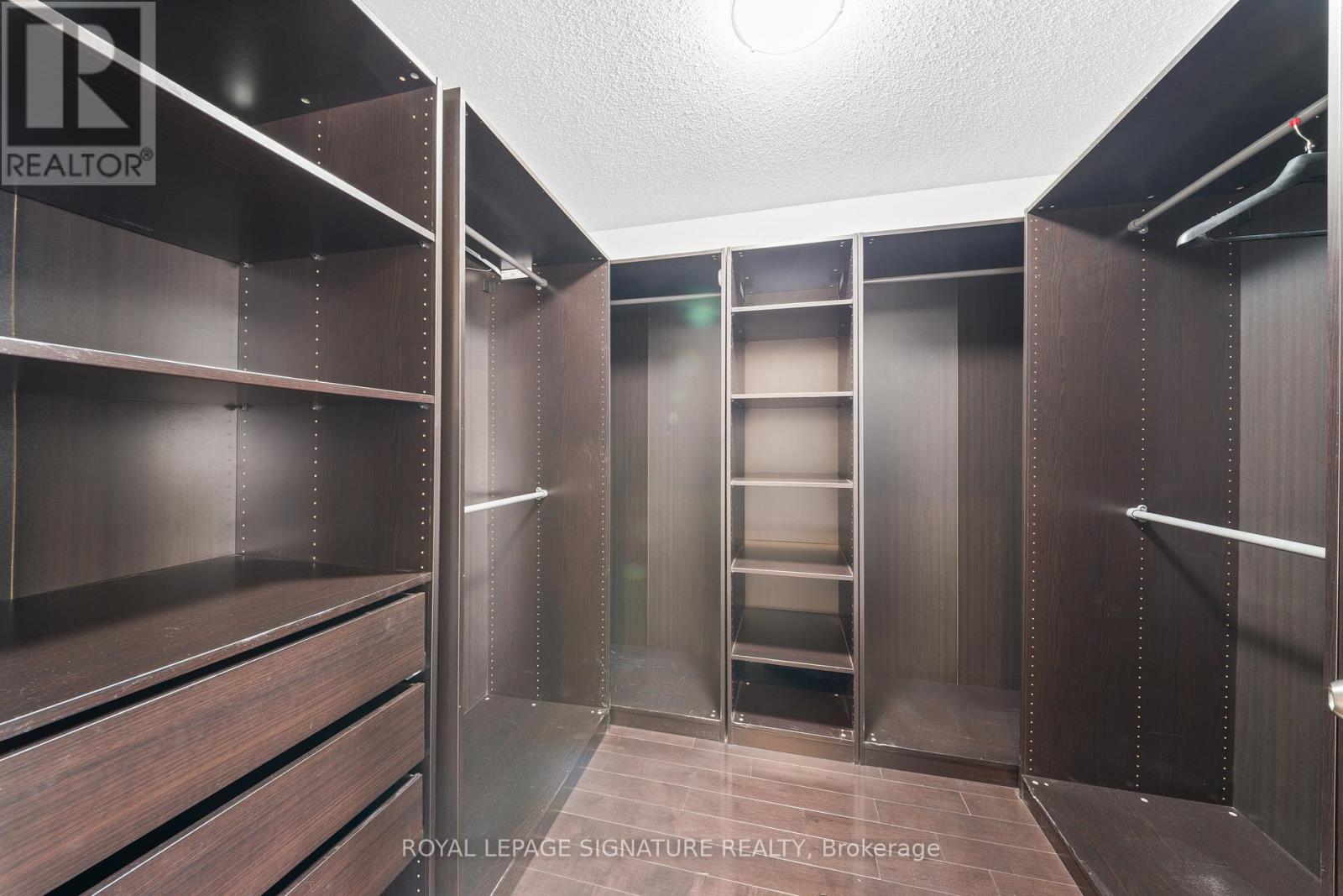 16 Newark Way, Brampton, Ontario  L7A 2V1 - Photo 21 - W12943866