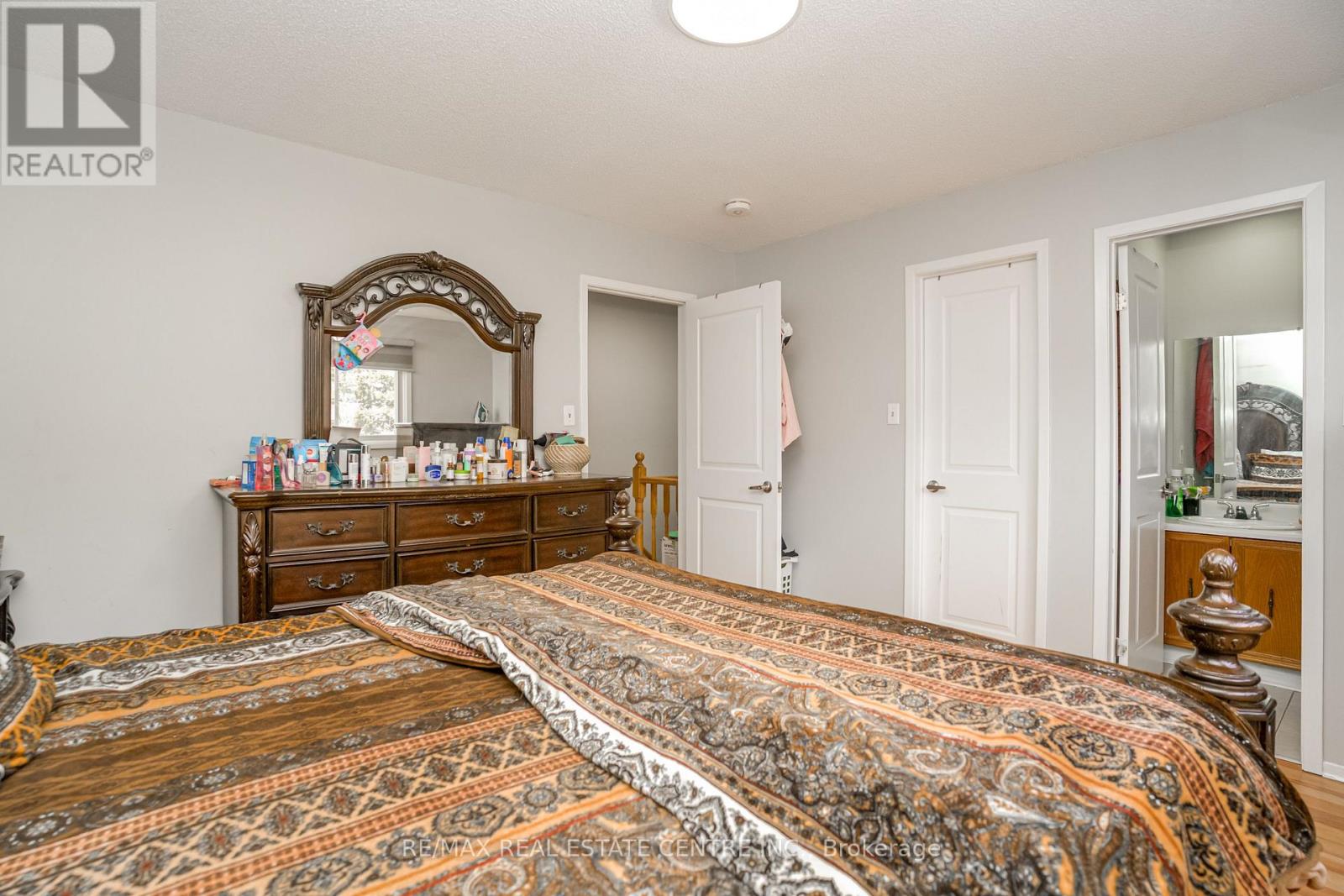 28 Silverstream Road, Brampton, Ontario  L6Z 3W5 - Photo 17 - W12943874