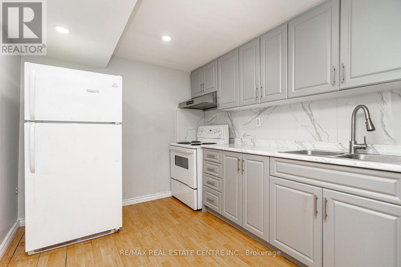 28 Silverstream Road, Brampton, Ontario  L6Z 3W5 - Photo 26 - W12943874