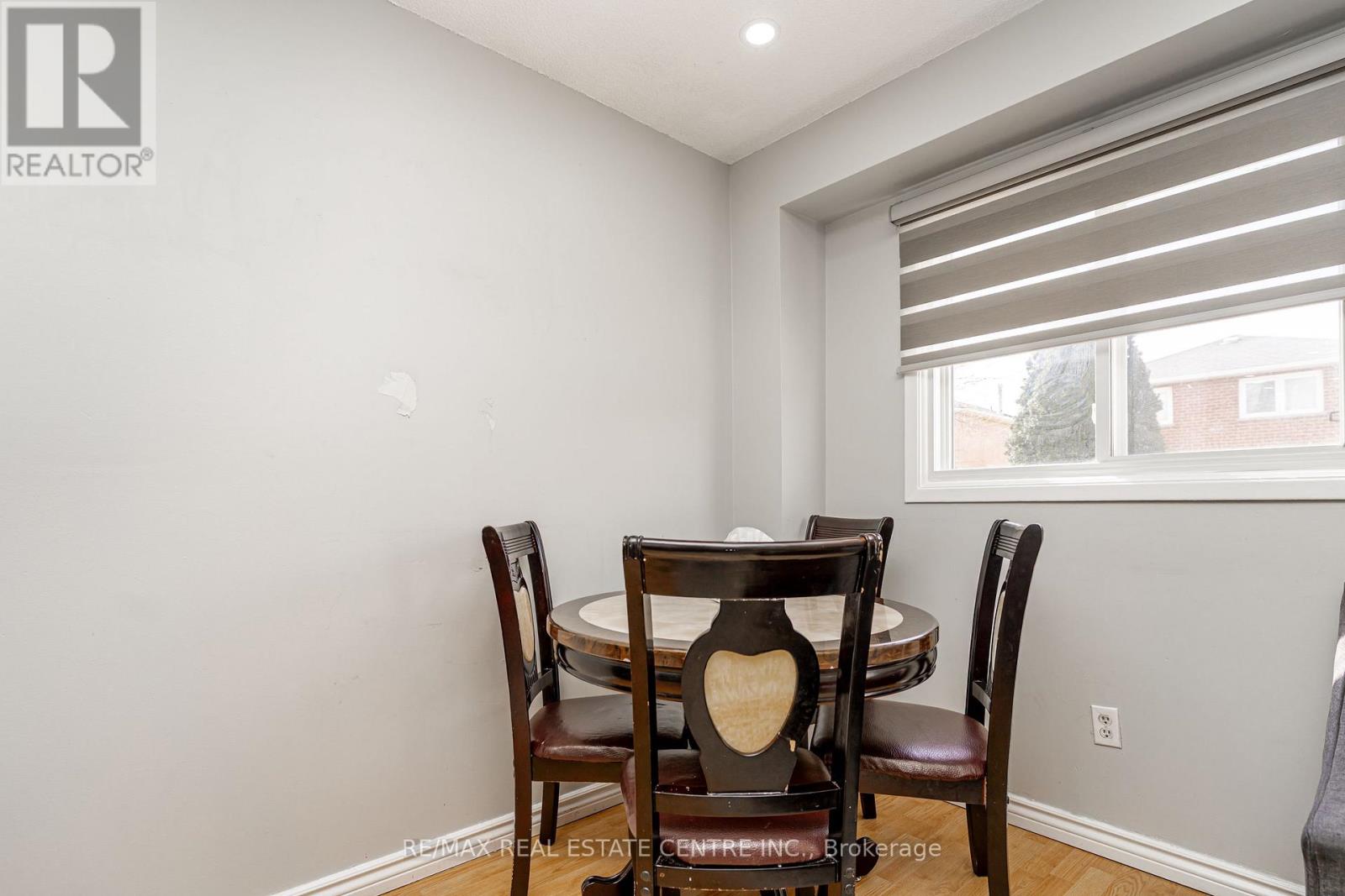 28 Silverstream Road, Brampton, Ontario  L6Z 3W5 - Photo 9 - W12943874