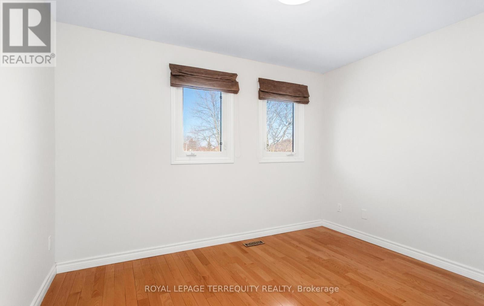 1656 Carrington Road, Mississauga, Ontario  L5M 2K2 - Photo 12 - W12943876