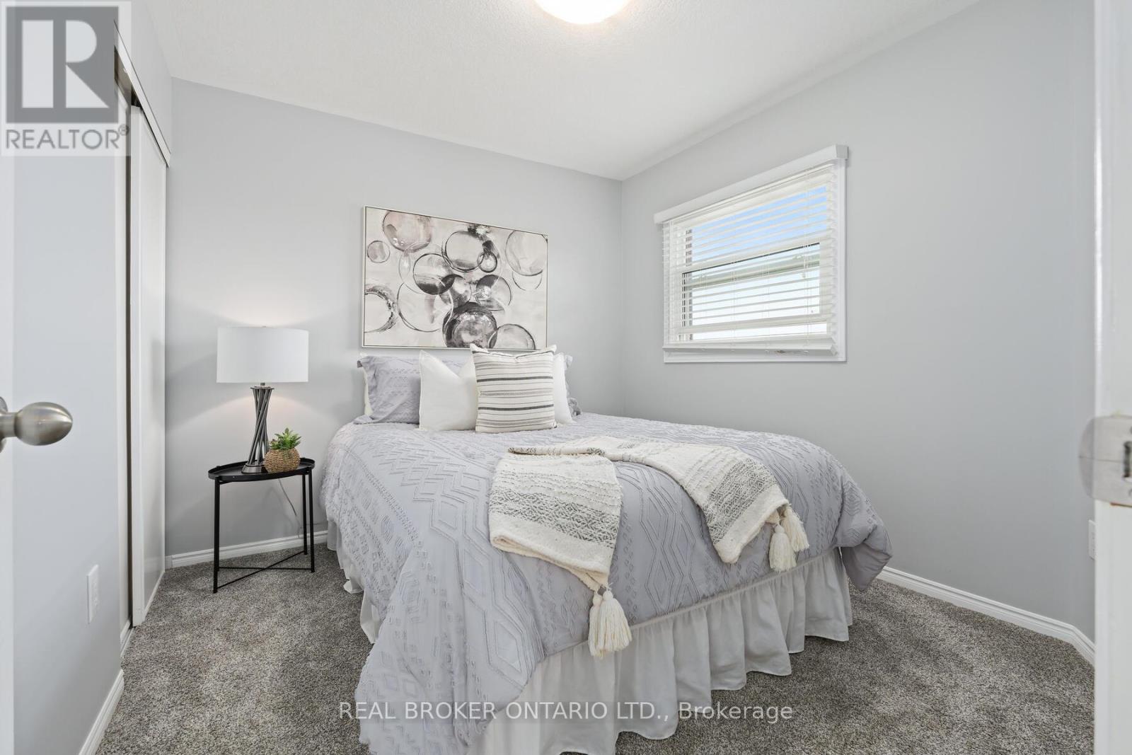 15 Smith Drive, Halton Hills, Ontario  L7G 5K7 - Photo 16 - W12943898