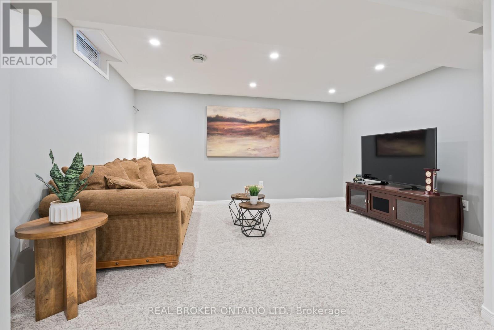 15 Smith Drive, Halton Hills, Ontario  L7G 5K7 - Photo 21 - W12943898