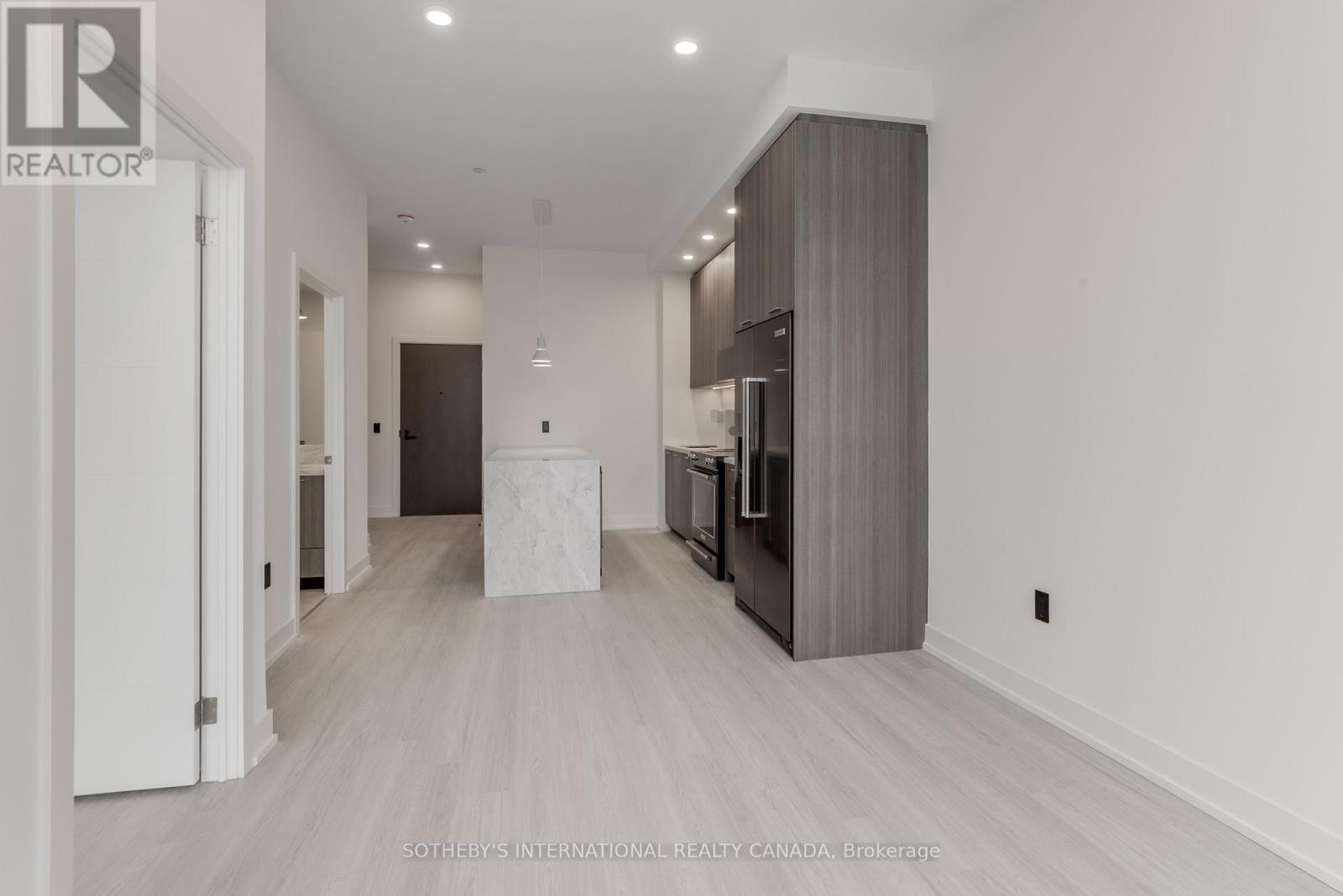 505 - 31 York Garden Way, Toronto, Ontario  M6A 2V1 - Photo 5 - W12943900