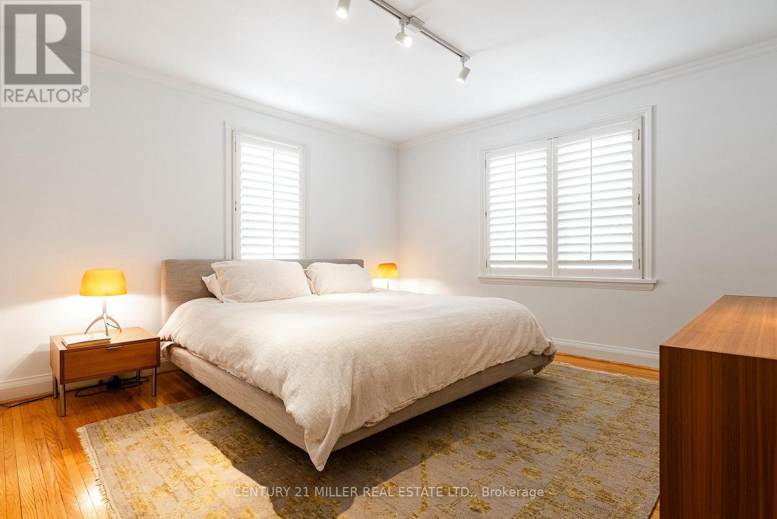 262 Oakwood Crescent, Oakville, Ontario  L6K 3M8 - Photo 20 - W12943912