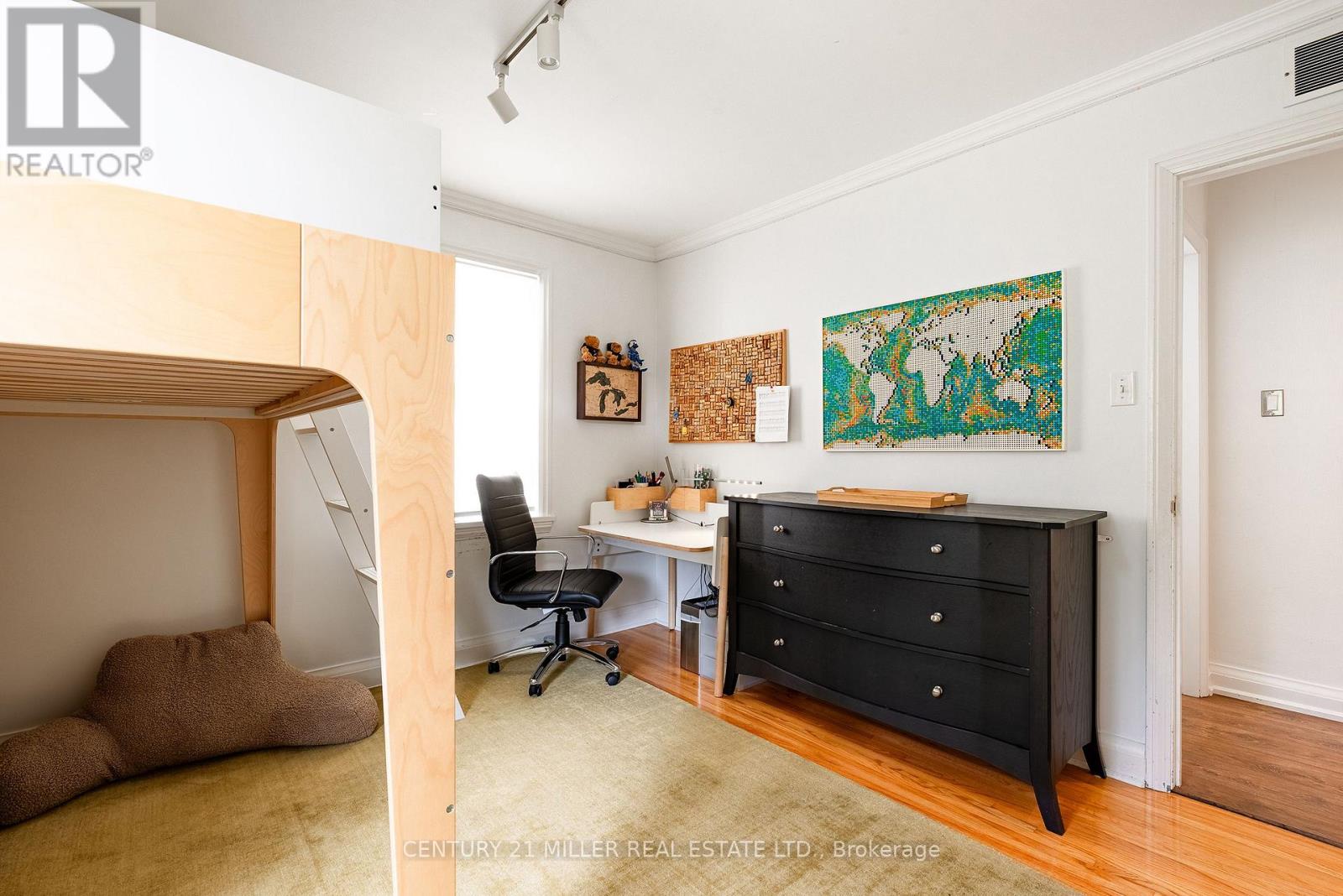 262 Oakwood Crescent, Oakville, Ontario  L6K 3M8 - Photo 23 - W12943912