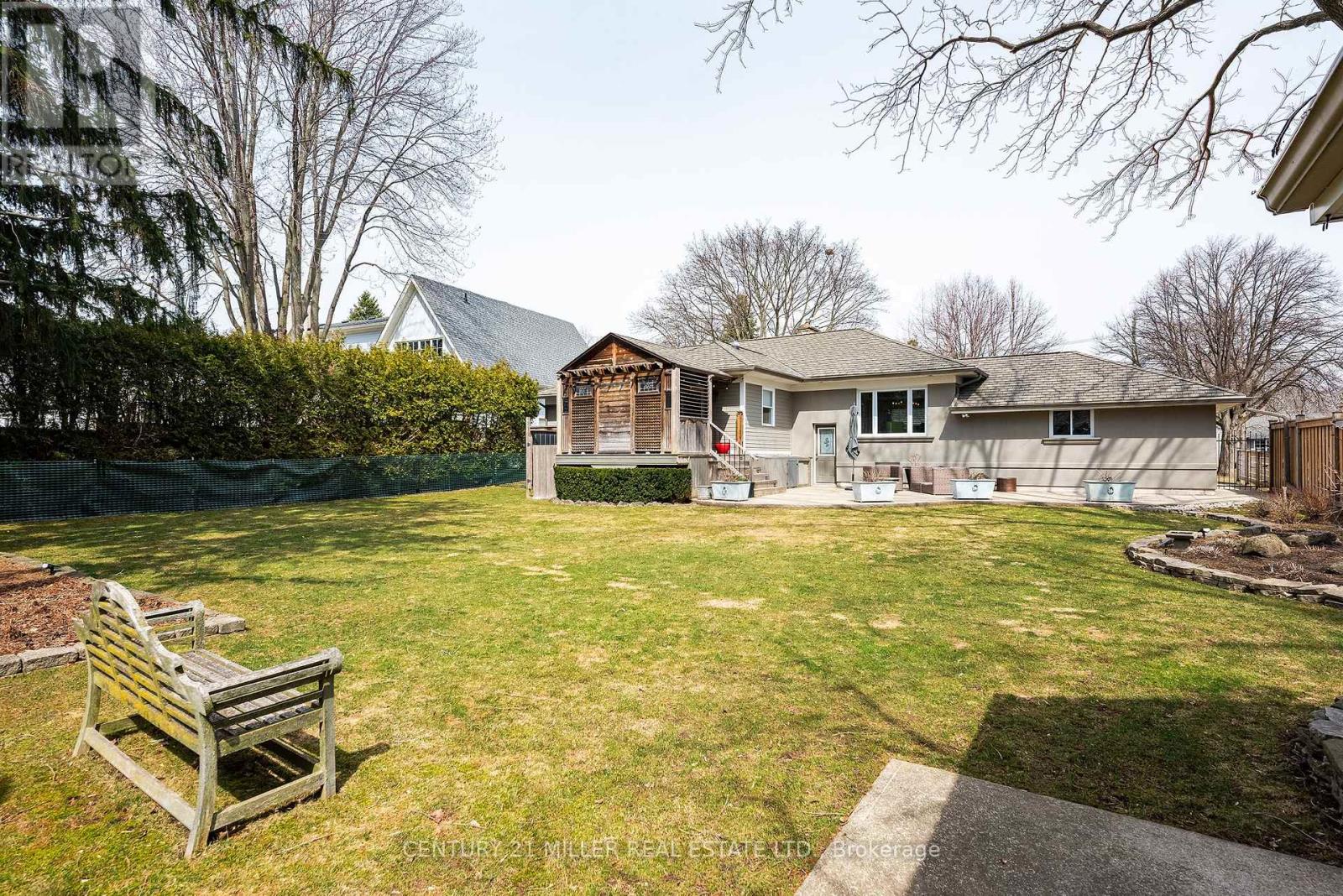 262 Oakwood Crescent, Oakville, Ontario  L6K 3M8 - Photo 36 - W12943912