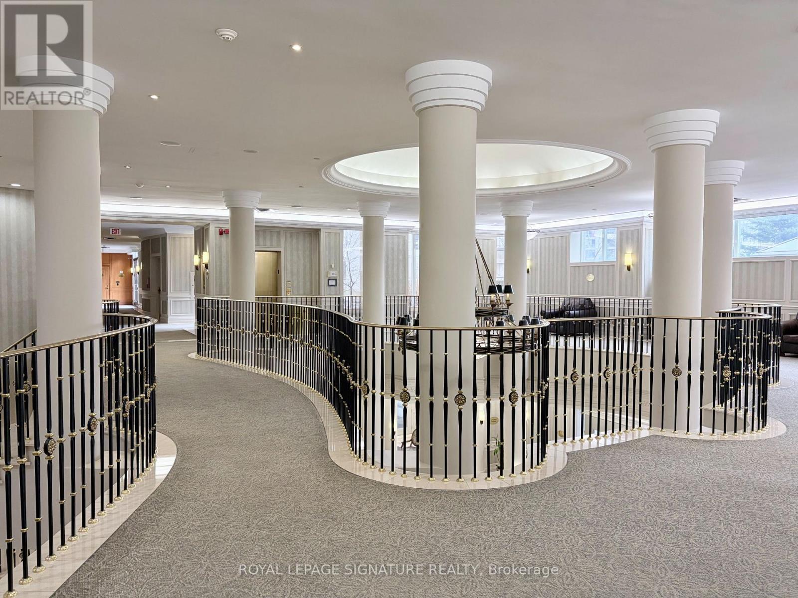 408 - 35 Kingsbridge Garden Circle, Mississauga, Ontario  L5R 3Z5 - Photo 10 - W12943924