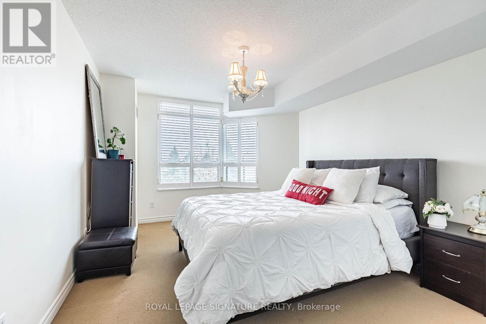 408 - 35 Kingsbridge Garden Circle, Mississauga, Ontario  L5R 3Z5 - Photo 31 - W12943924