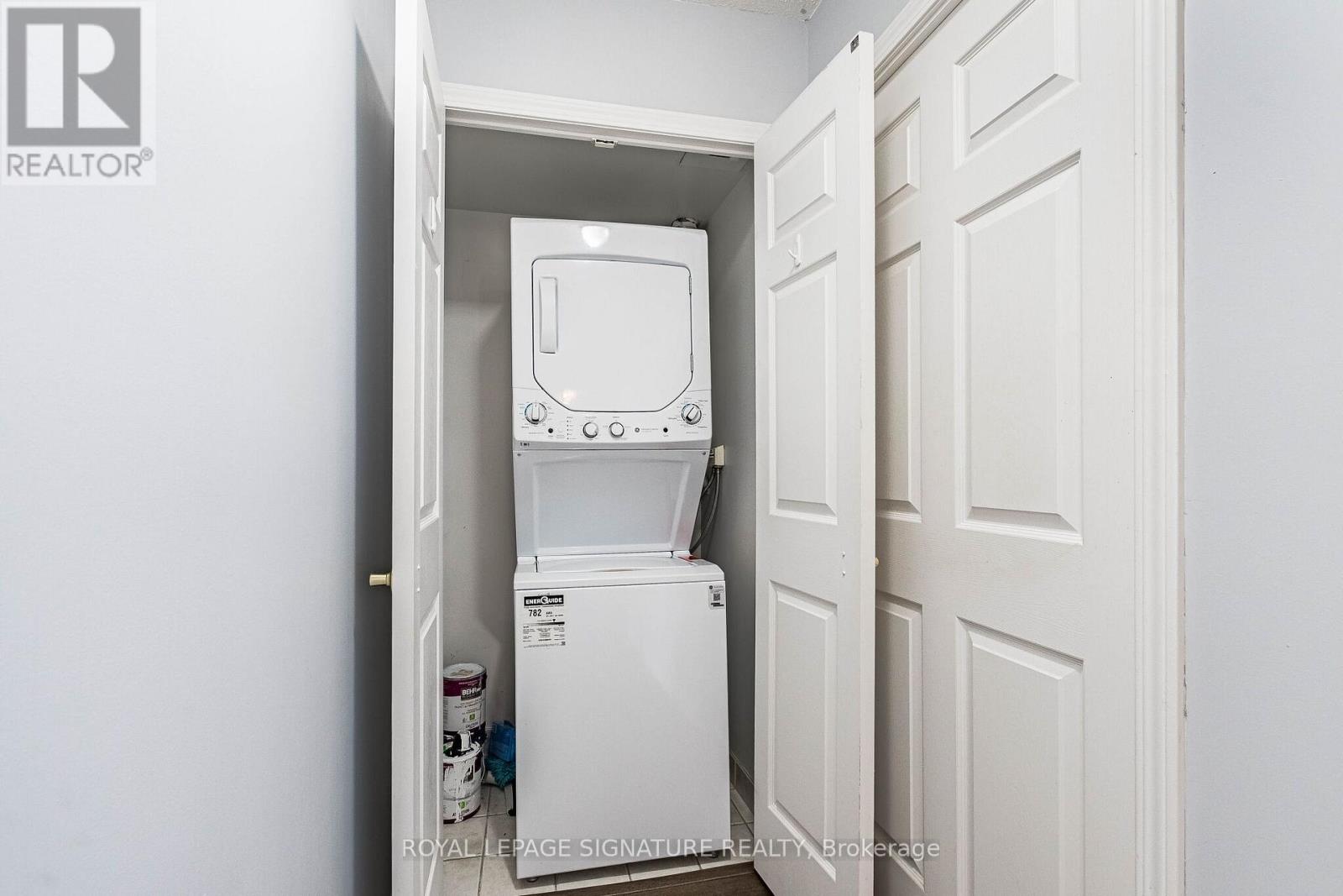 408 - 35 Kingsbridge Garden Circle, Mississauga, Ontario  L5R 3Z5 - Photo 38 - W12943924