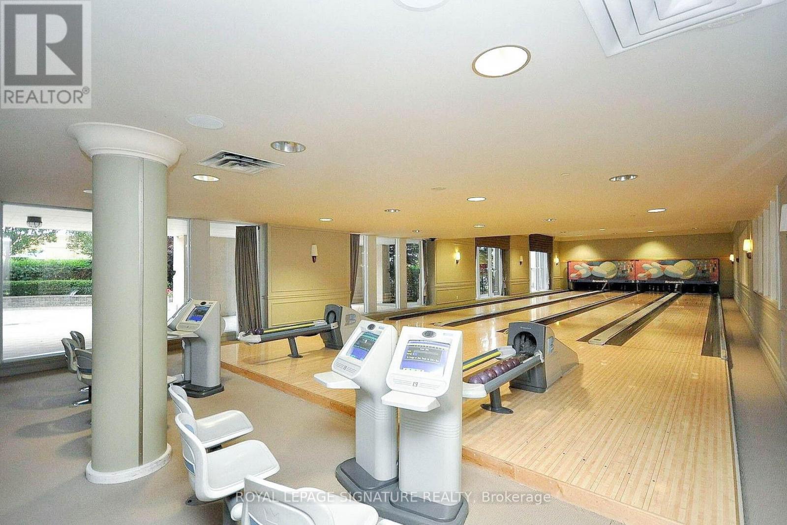 408 - 35 Kingsbridge Garden Circle, Mississauga, Ontario  L5R 3Z5 - Photo 44 - W12943924