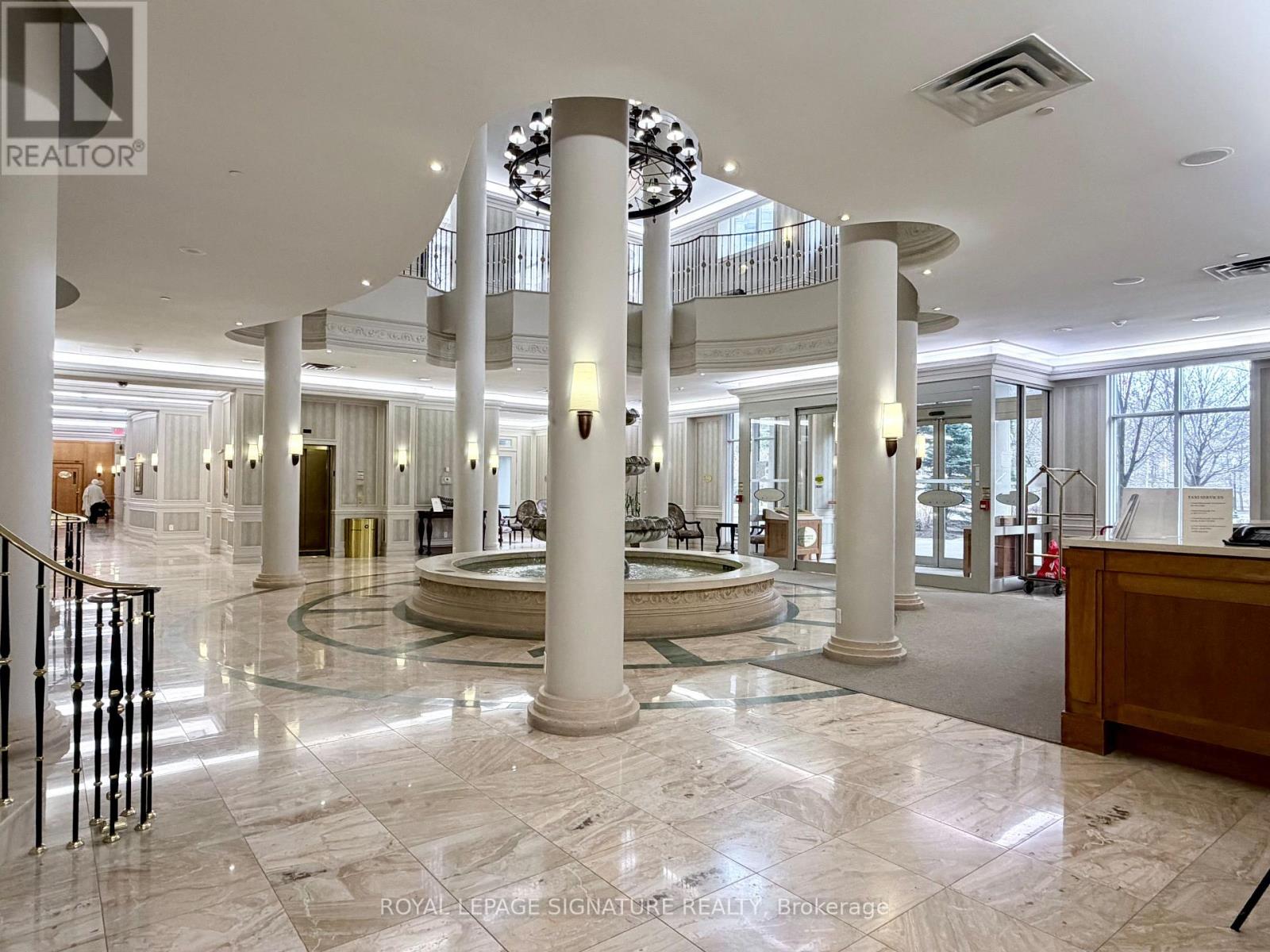 408 - 35 Kingsbridge Garden Circle, Mississauga, Ontario  L5R 3Z5 - Photo 5 - W12943924