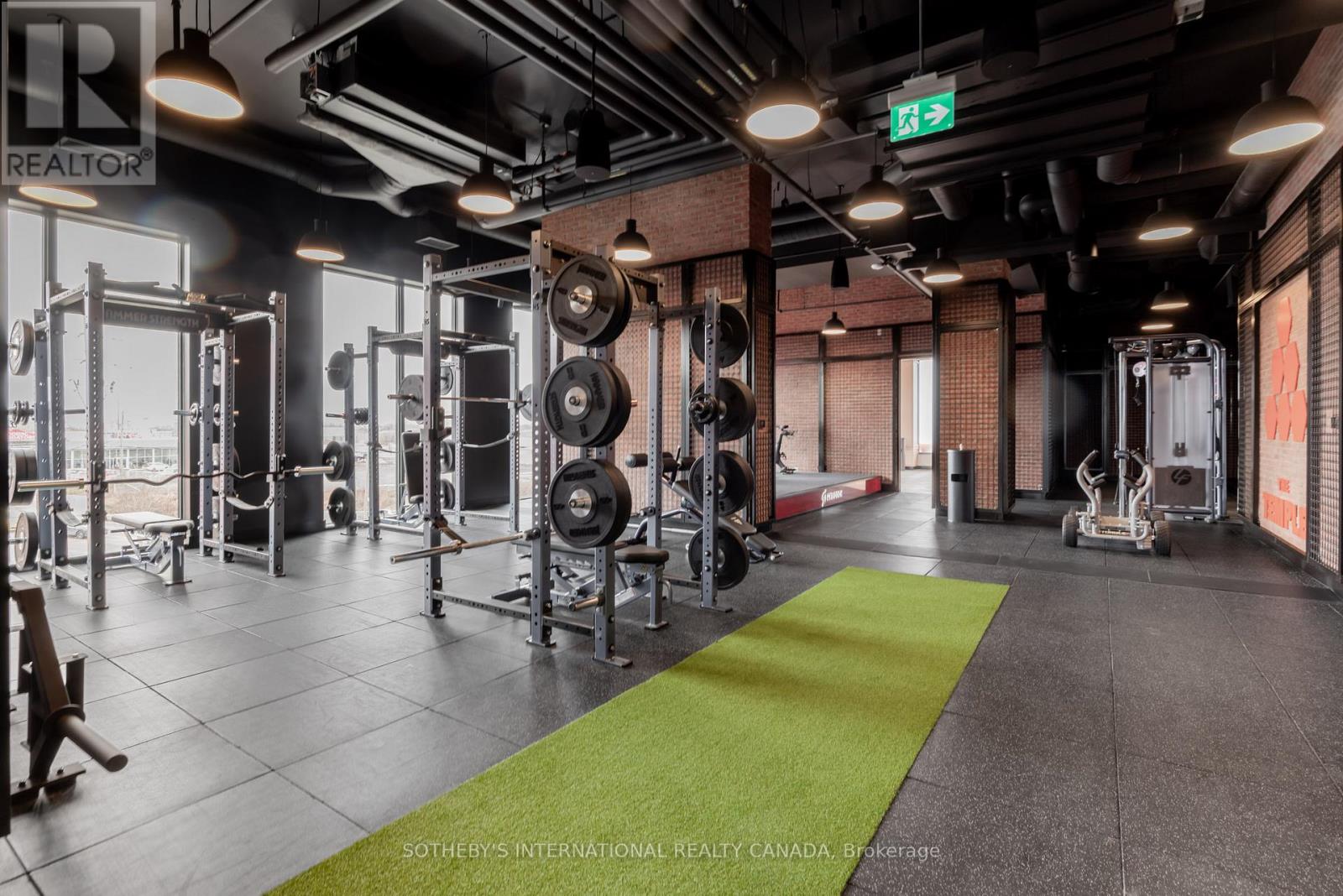 Th101 - 31 York Garden Way, Toronto, Ontario  M6A 2V1 - Photo 10 - W12943928