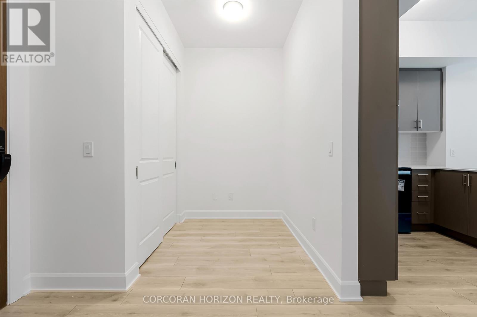 121 - 3240 William Coltson Avenue, Oakville, Ontario  L6H 8C8 - Photo 11 - W12943942