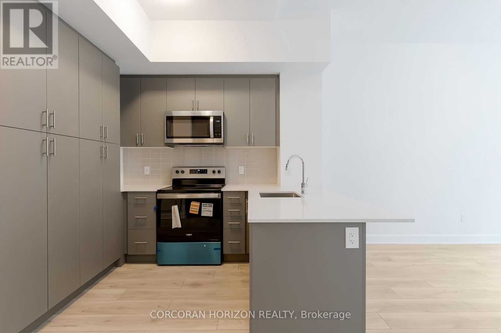 121 - 3240 William Coltson Avenue, Oakville, Ontario  L6H 8C8 - Photo 14 - W12943942