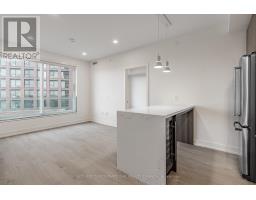 503 - 31 YORK GARDEN WAY, Toronto, Ontario