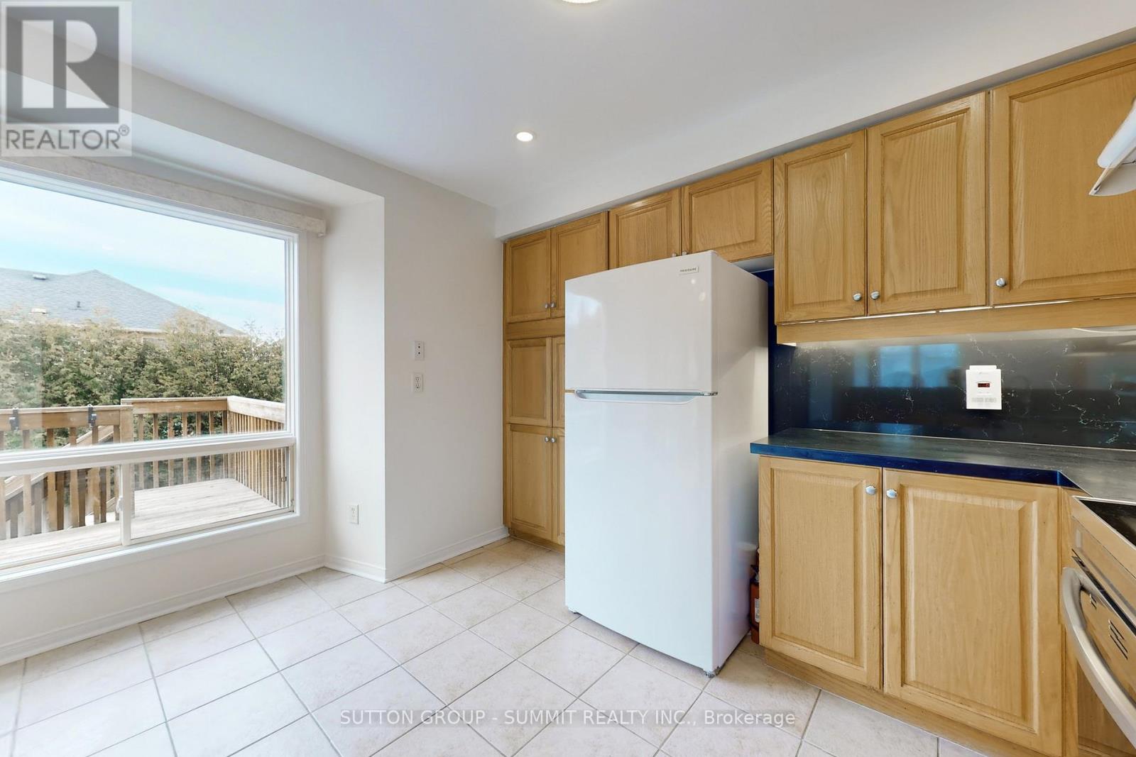 1591 Woodhenge Way, Mississauga, Ontario  L5N 7T1 - Photo 15 - W12944042